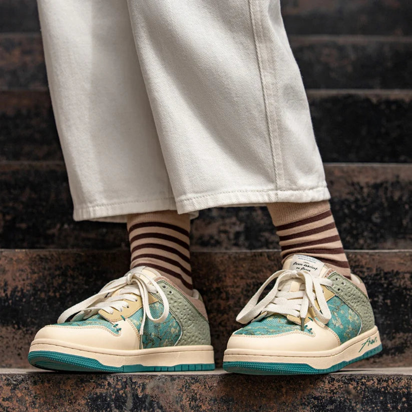 Baskets inspirées des fleurs d'amandier